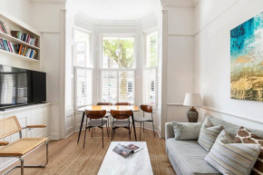 Bright Home Near Little Venice